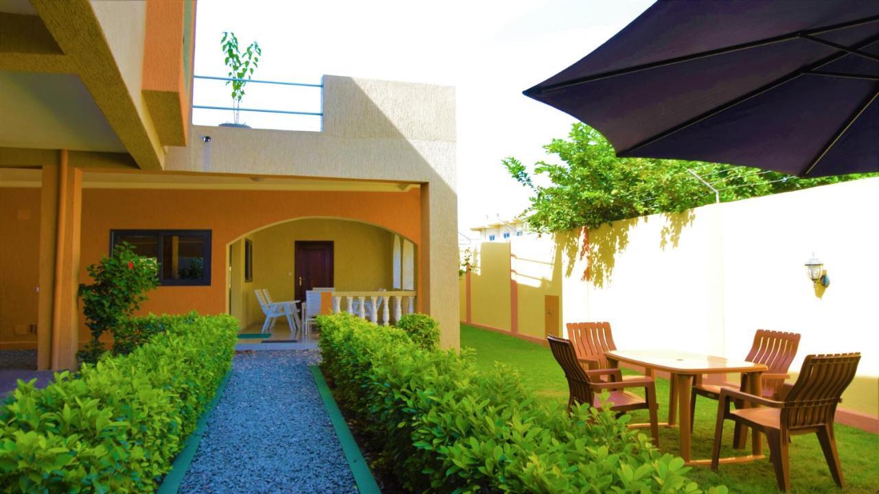 Villa Beach Avepozo Ломе Екстер'єр фото