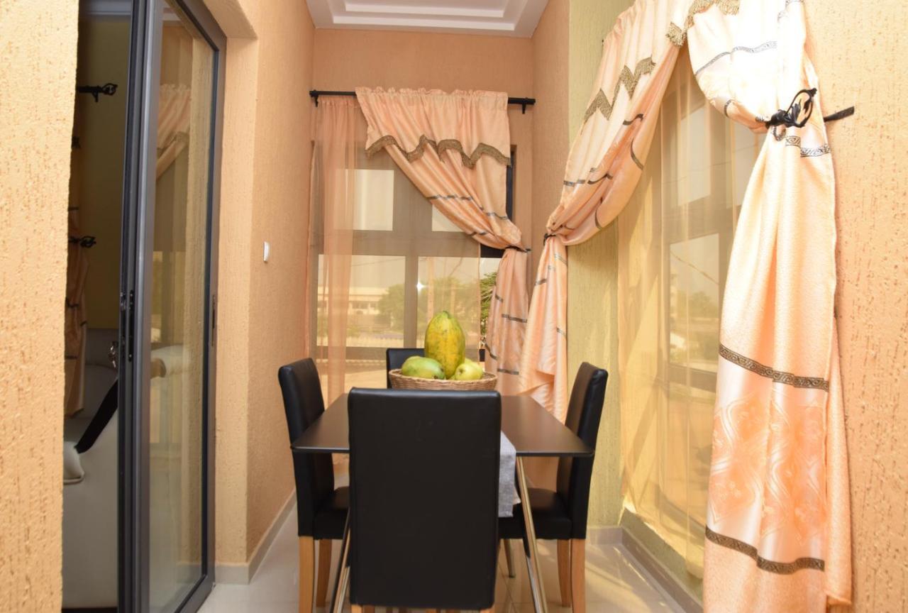 Villa Beach Avepozo Ломе Екстер'єр фото